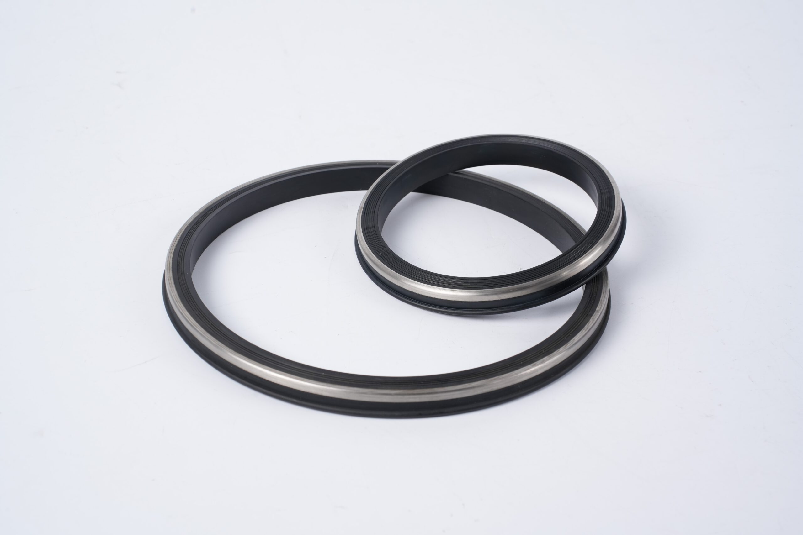 Fig 1502 HNBR Lip Seals with Stainless Steel Anti-Extrusion Ring